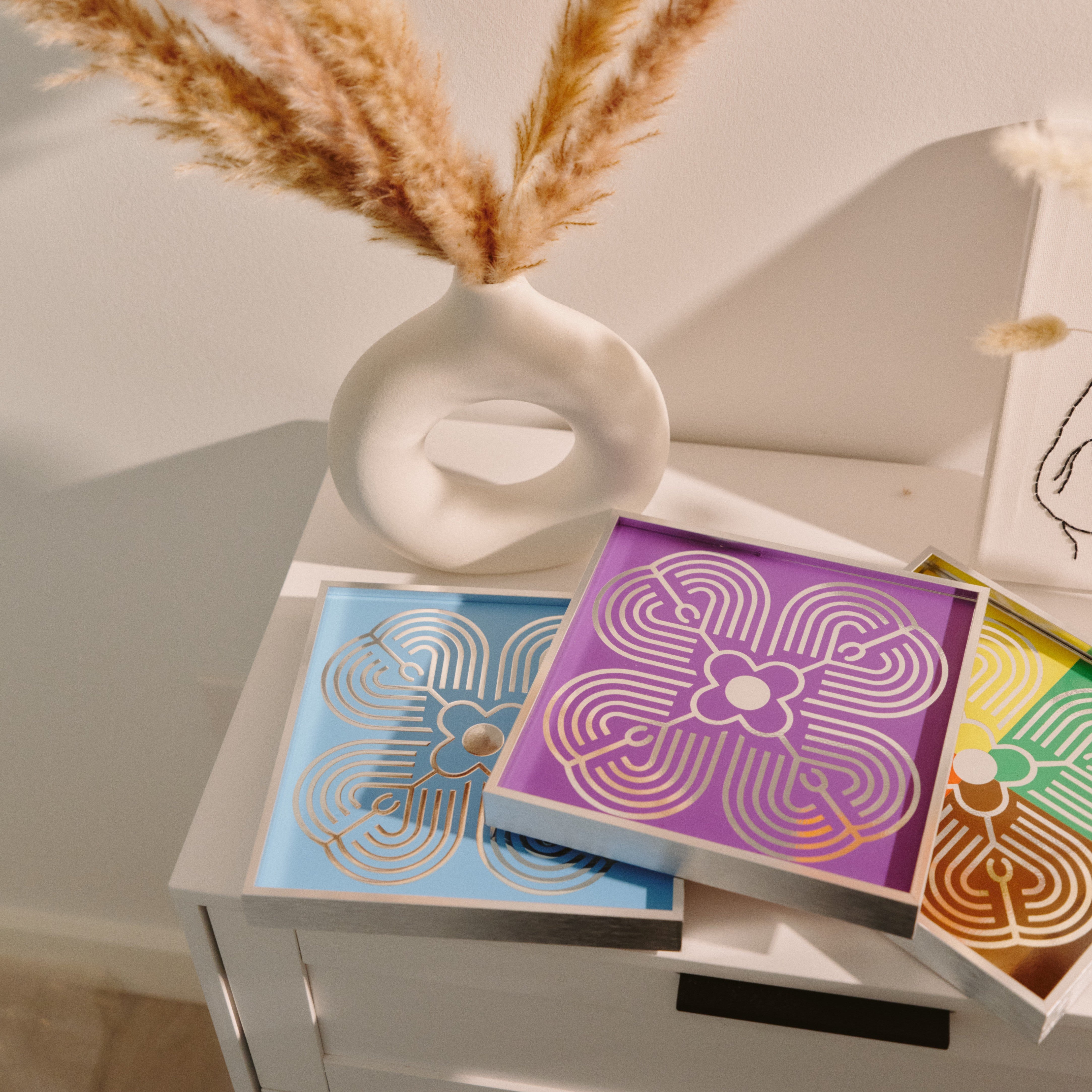 Описание и значение цветов Атмы